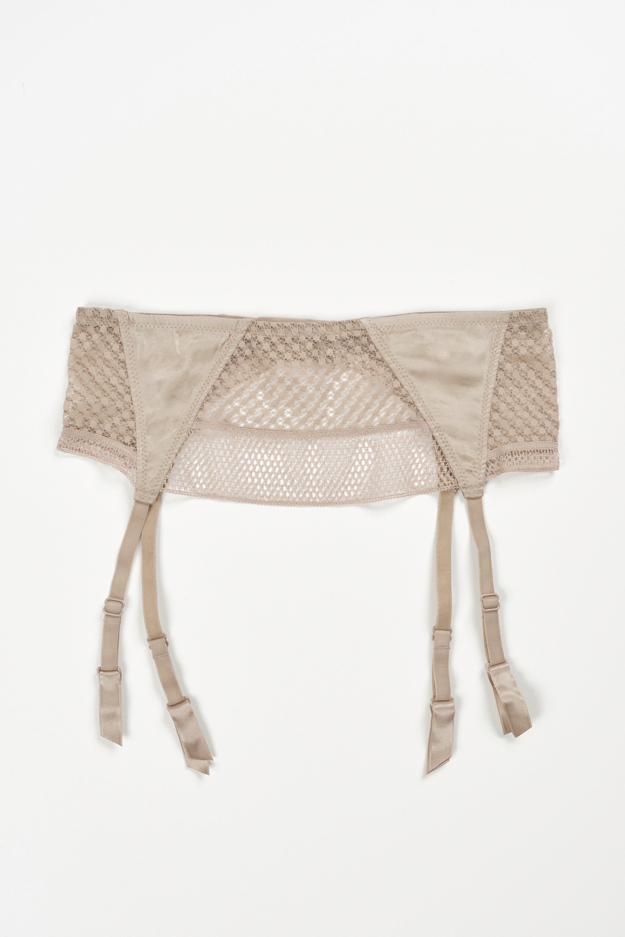 Bella Garter Belt | Oat Milk