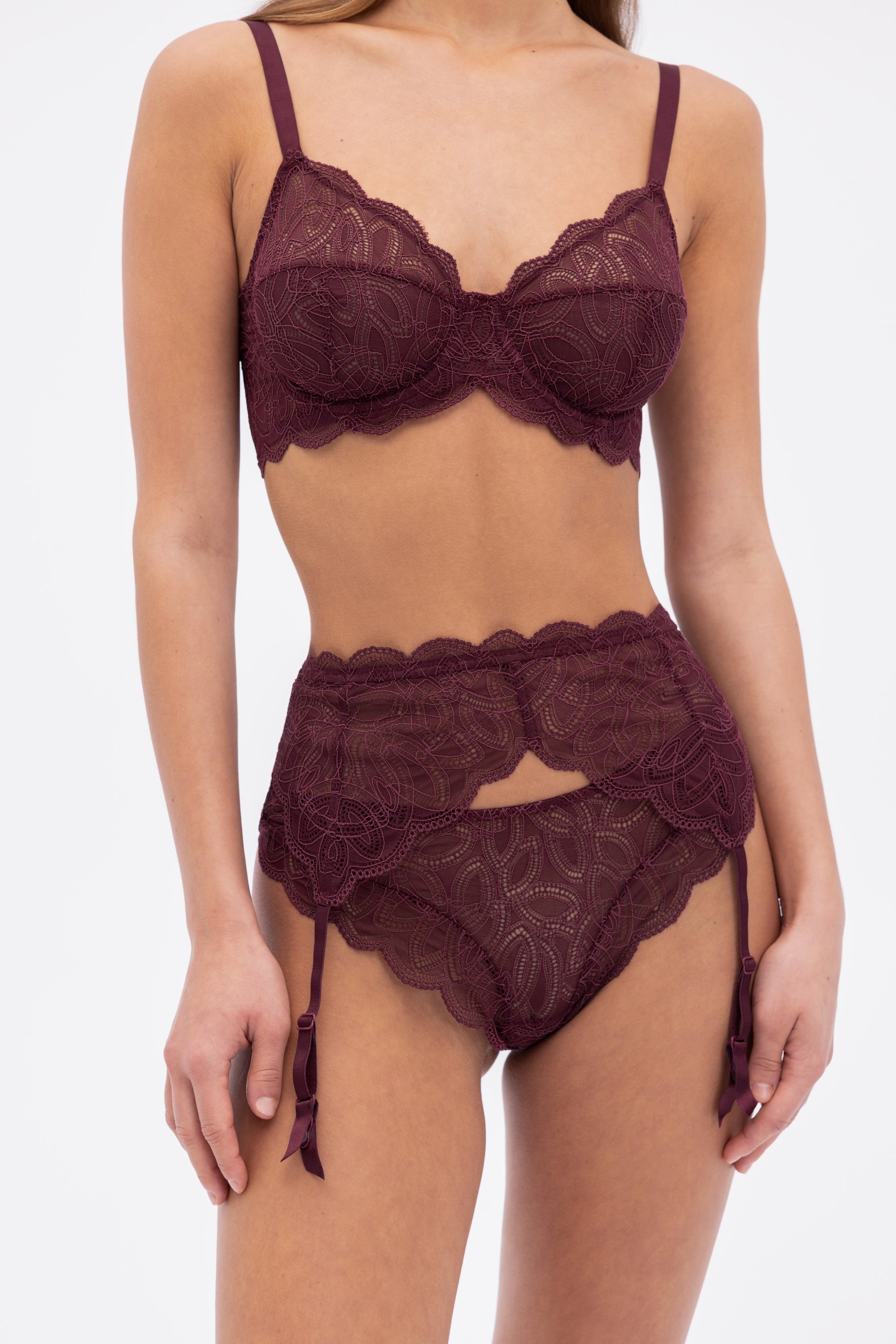 Dahlia Garter Belt | Cherry Lacquer