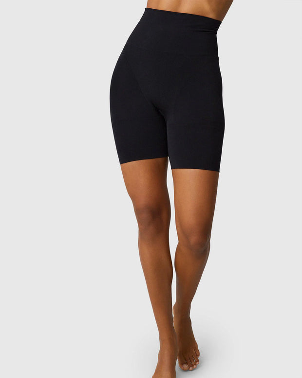 Swedish Stockings Livia Seamless Shaping Shorts | Black